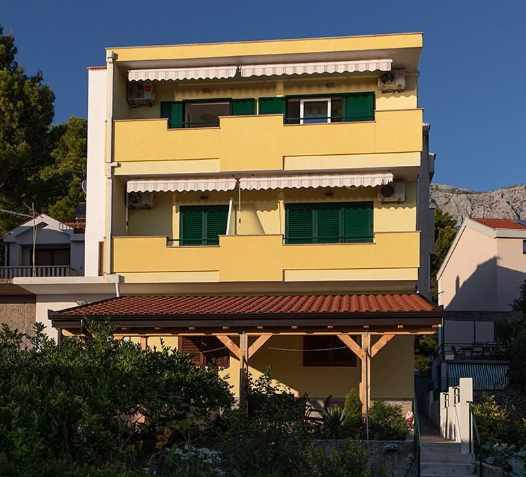 Apartments Maja Tucepi Exterior photo